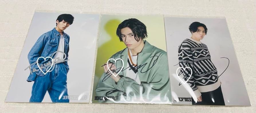 Amazon.co.jp: BUDDiiS TAKUYA 大槻拓也 生写真 サイン : 文房具